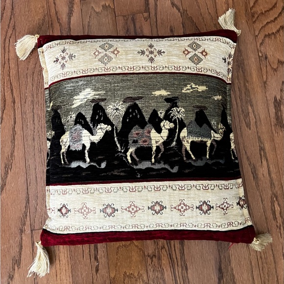 Decorative pillow with the velvet pillow cover on zipper. Print on both sides - Picture 5 of 6